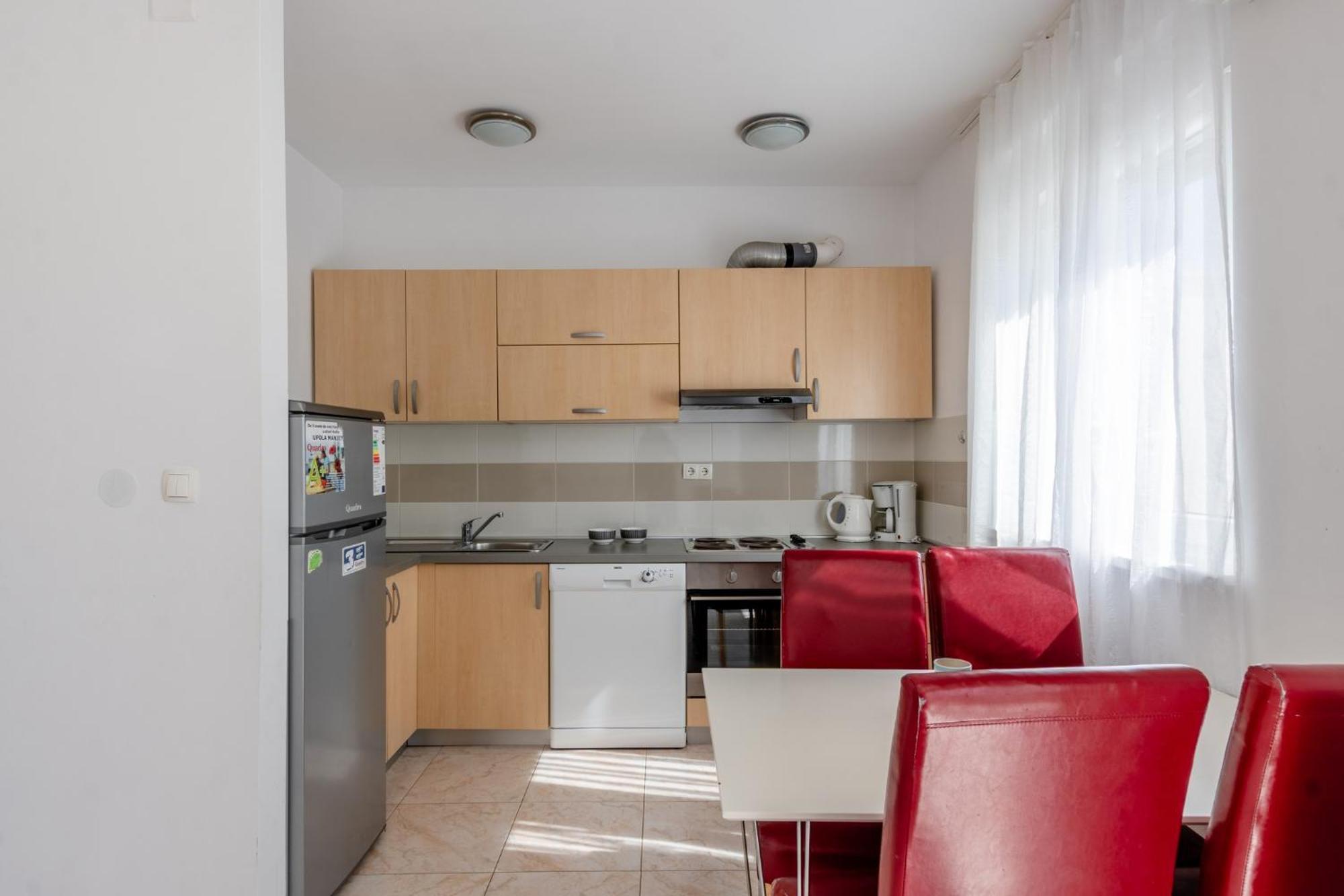 Apartment Village ニン エクステリア 写真