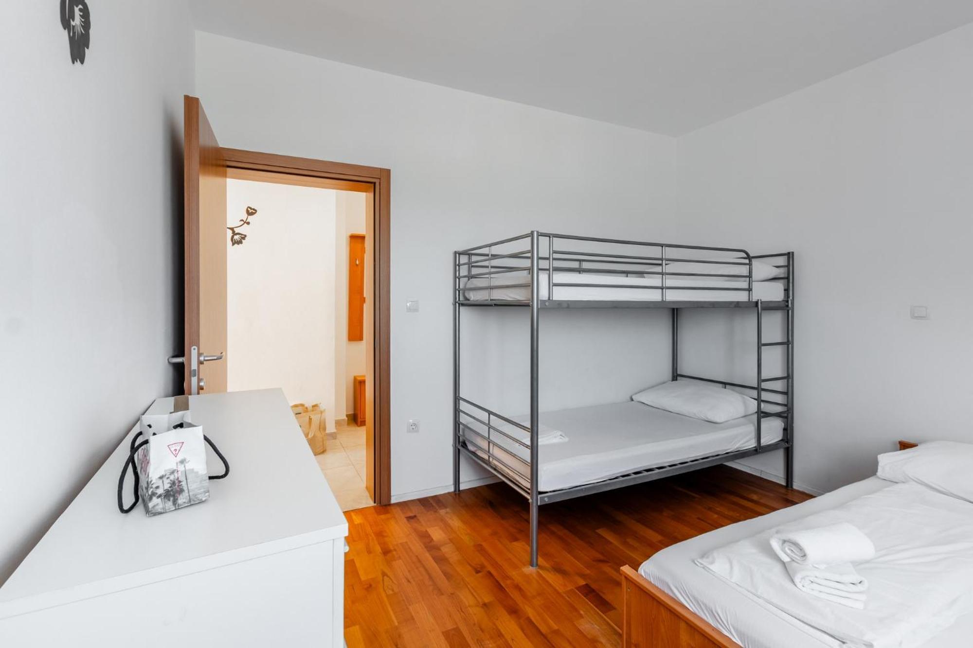 Apartment Village ニン エクステリア 写真