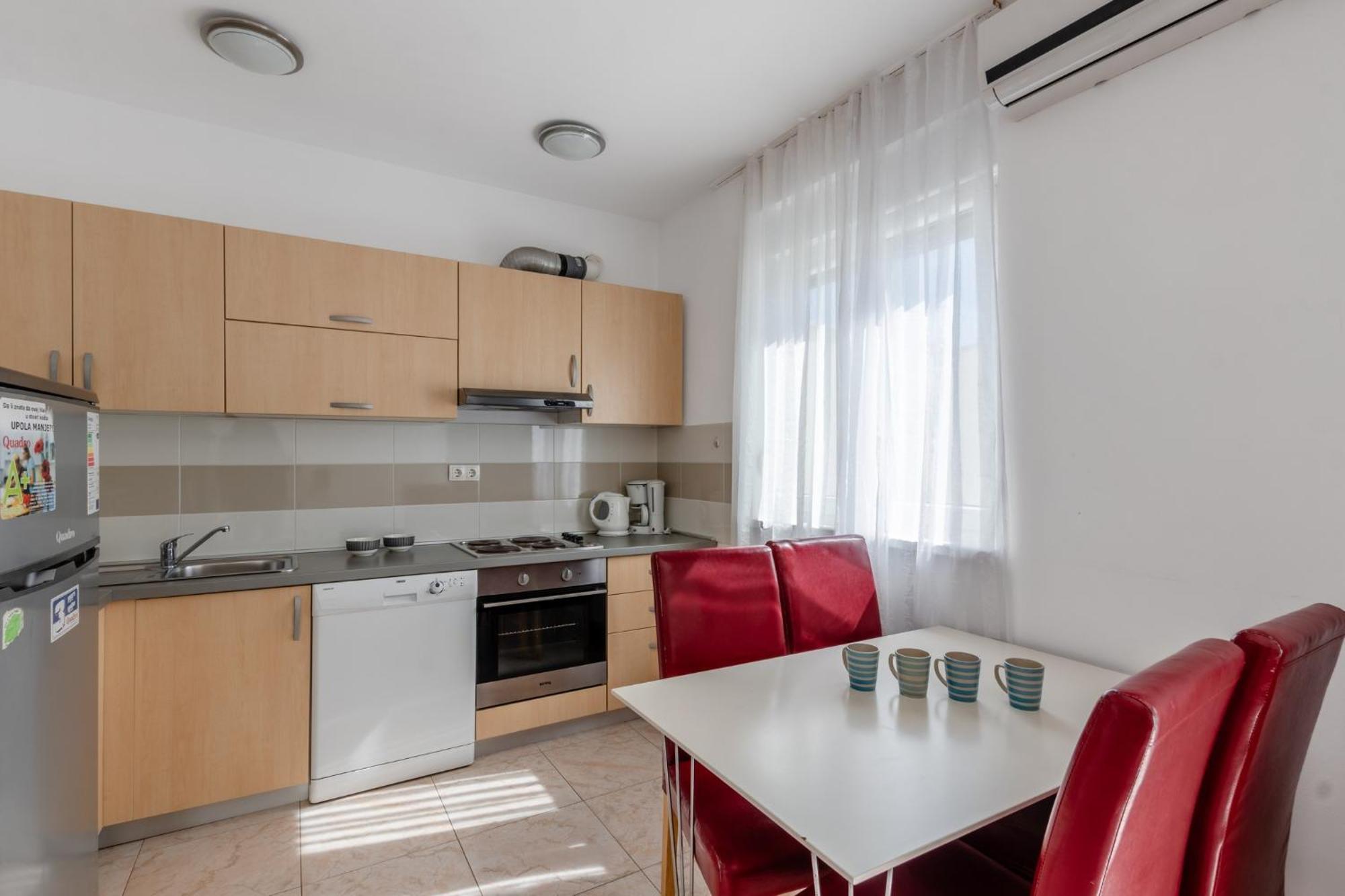 Apartment Village ニン エクステリア 写真