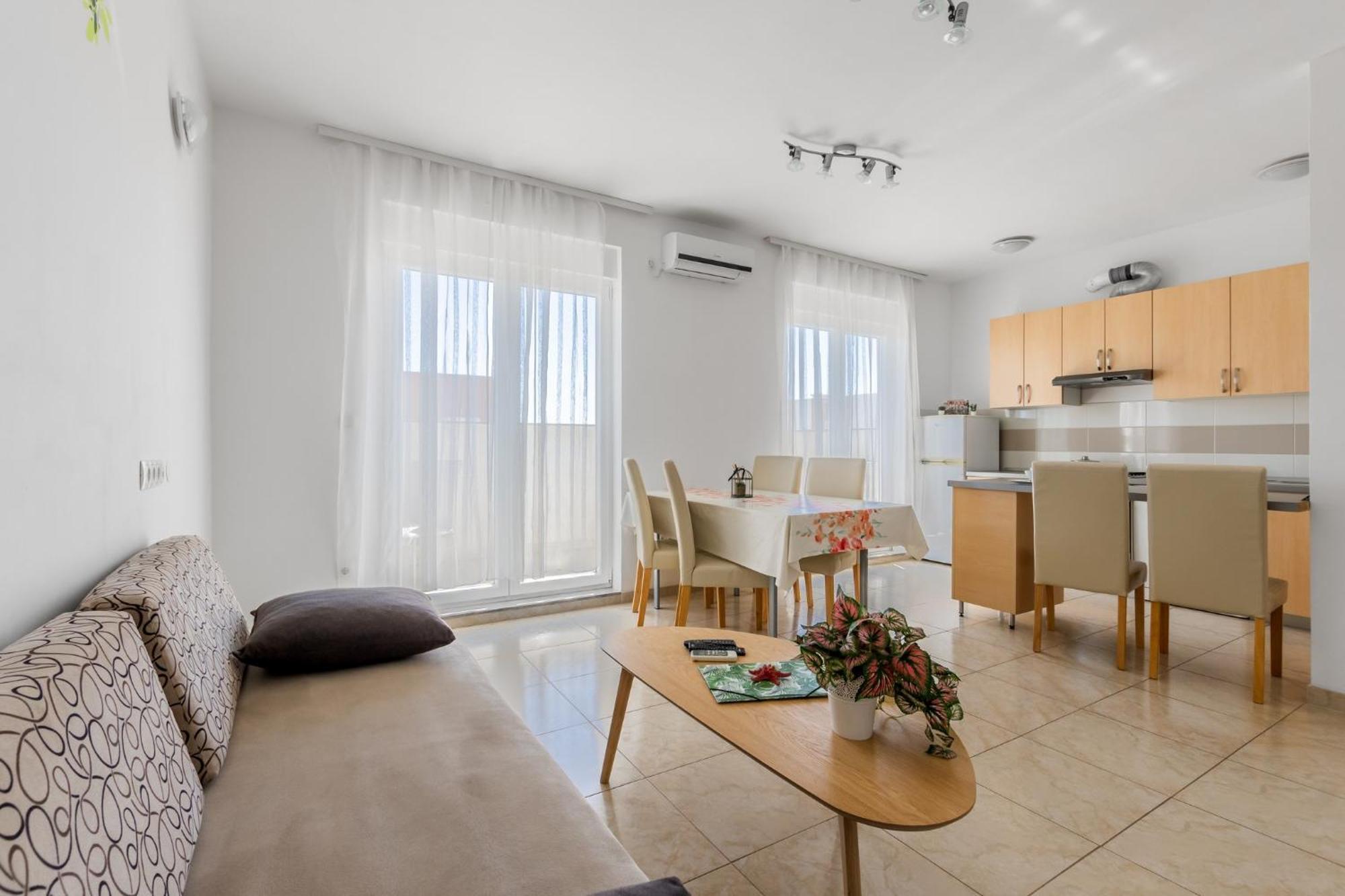 Apartment Village ニン エクステリア 写真