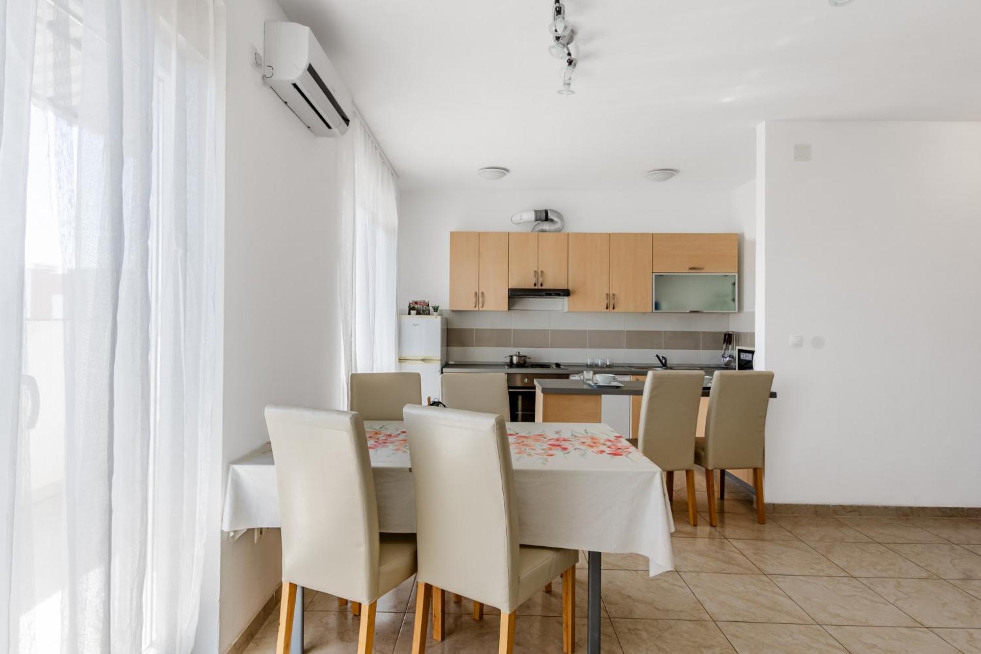 Apartment Village ニン エクステリア 写真